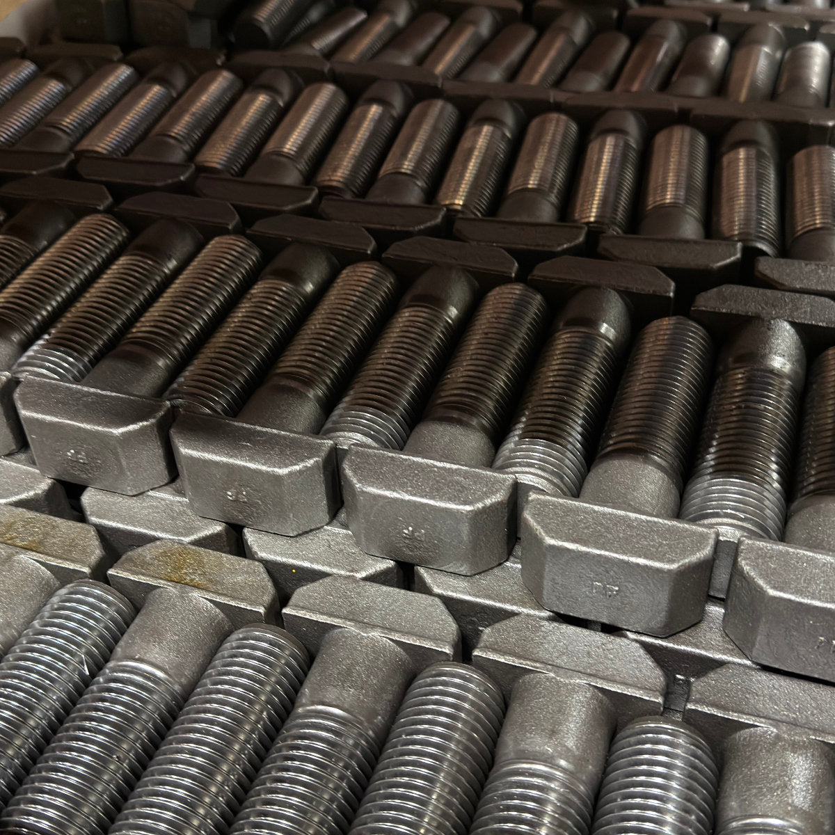 concave fastening screw